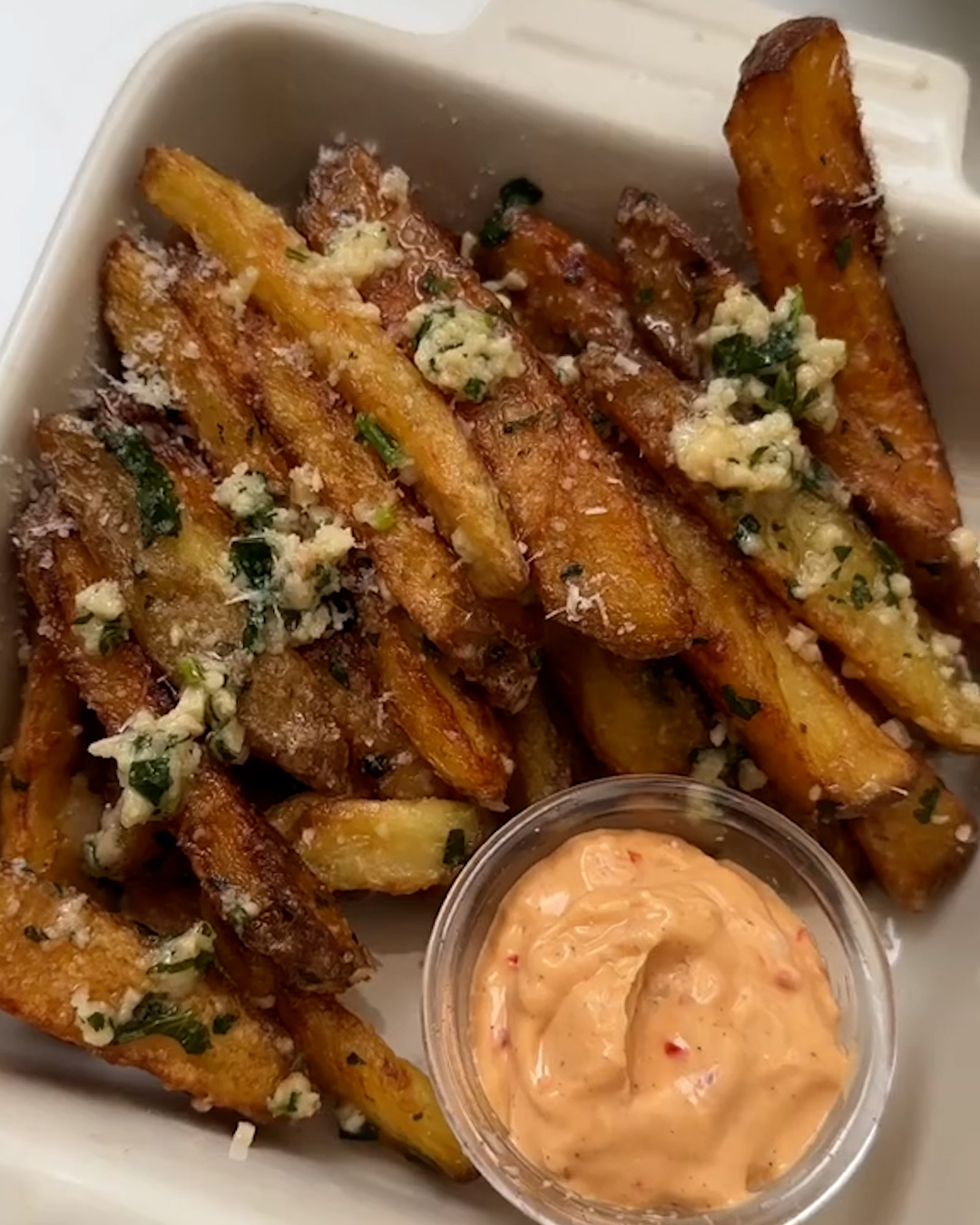 Garlic Parmesan Fries 🍟🤤